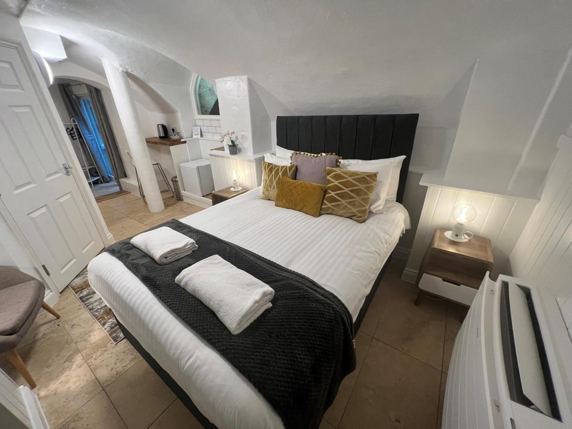4 Berkeley Square I Your Apartment Bristol Cameră foto