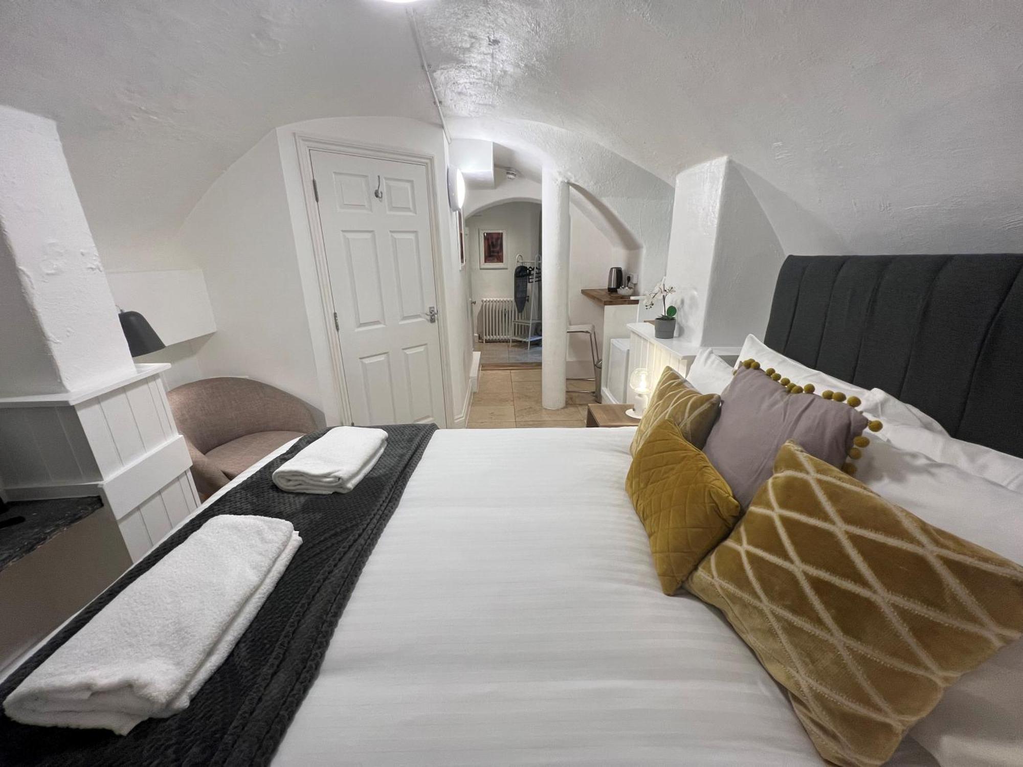 4 Berkeley Square I Your Apartment Bristol Cameră foto